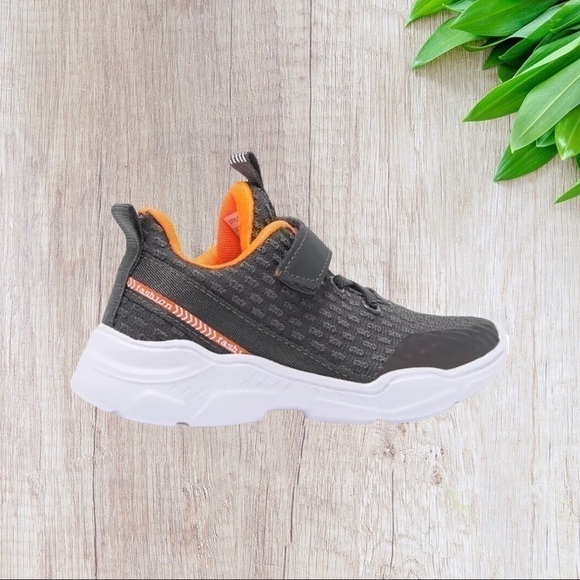 Xray Miles Knit Sneaker in Dark Gray 6M - Picture 4 of 10